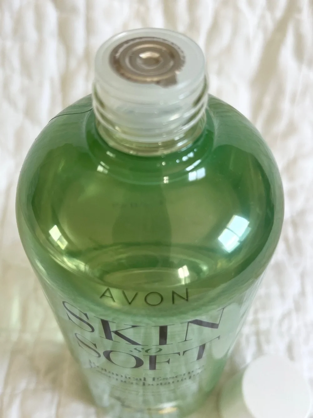 AVON Skin So Soft Botanical Essence Bath Oil BRAND NEW & SEALED 16.2 oz